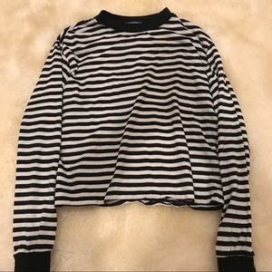 BRANDY MELVILLE LONG SLEEVE SHIRT